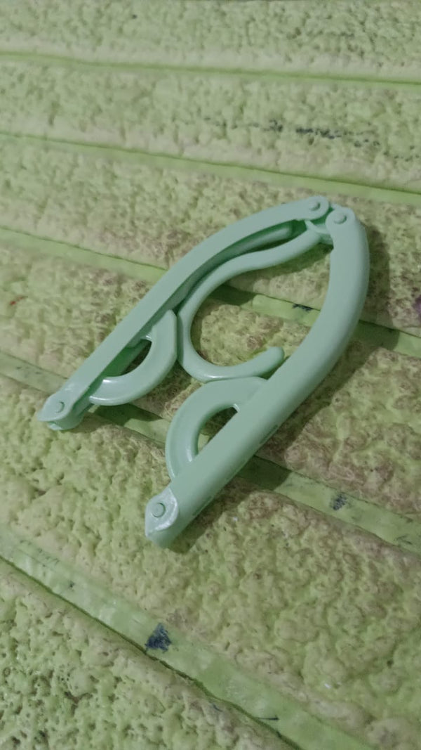 Travel Hangers, Portable Folding Clothes Hangers (1 Pc / Small)